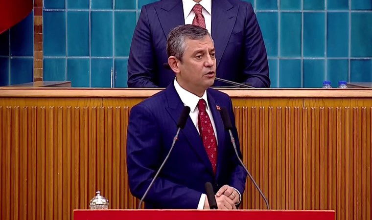 Son Dakika... Özgür Özel kürsüde: 'Erdoğan AK Parti kongresini bekliyor' 1 son dakika ozgur ozel kursude erdogan ak parti kongresini bekliyor OEGLw5TG
