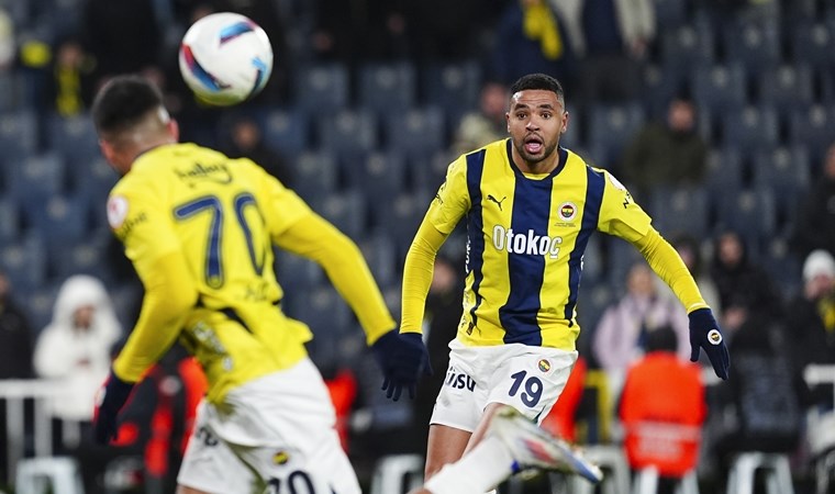 Spor yazarları Fenerbahçe - Erzurumspor maçını yorumladı: 'Böyle bir olaya ilk kez şahit oldum' 1 spor yazarlari fenerbahce erzurumspor macini yorumladi boyle bir olaya ilk kez sahit oldum OzIivR1K
