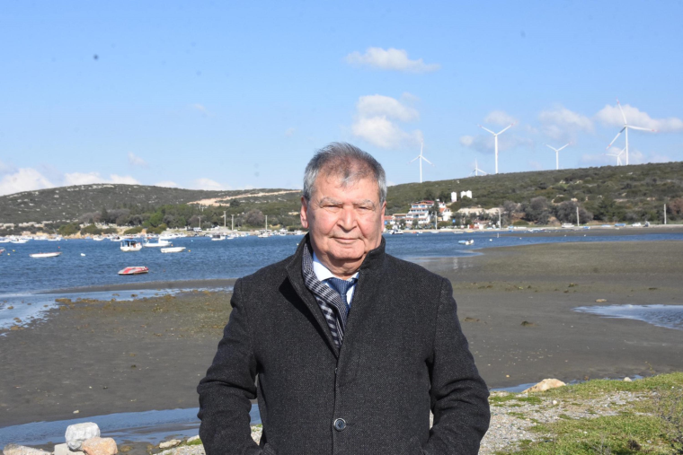 tekneler karaya oturdu izmirdeki deniz cekilmesinin ege denizindeki depremlerle ilgisi var mi 0 nV69vN5I