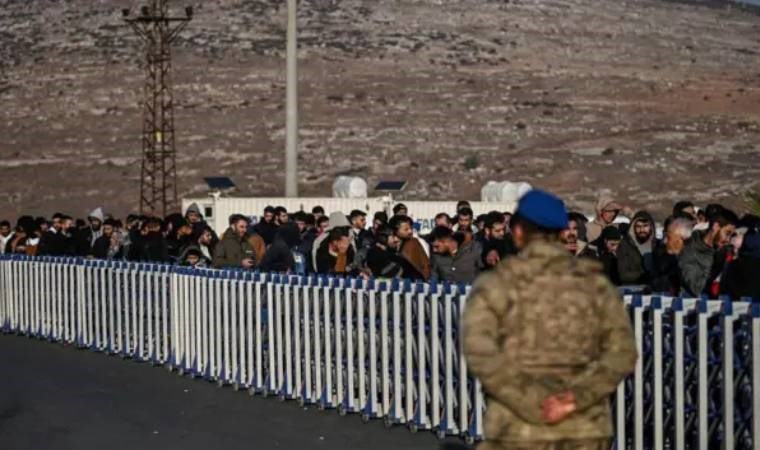 Türkiye'den ayrılan Suriyelilerin sayısı 100 bini bulmadı, dönüş beklenenden yavaş ilerliyor 1 turkiyeden ayrilan suriyelilerin sayisi 100 bini bulmadi donus beklenenden yavas ilerliyor 0 TcidU2dN