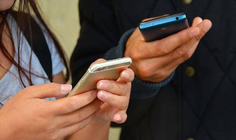 uzmanlar uyariyor dijital bagimlilik iliskilerin sonunu getiriyor 0 EYFyik7B
