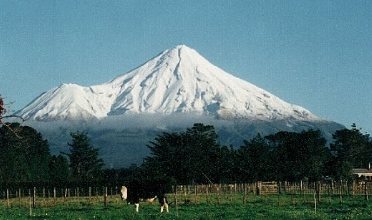 yeni zelanda bir daga insan haklari verdi taranaki mounga artik yasal bir kisilik 1 XgLgSXnB