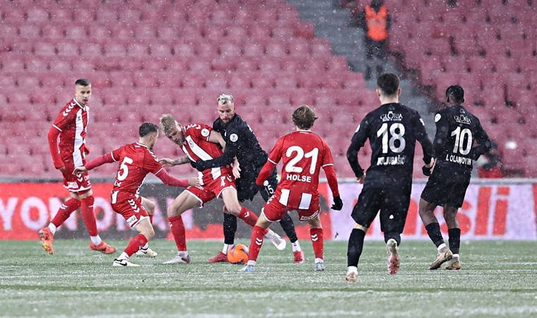 5 gollü nefes kesen maç: Rizespor'dan Samsunspor karşısında muhteşem geri dönüş! 1 5 gollu nefes kesen mac rizespordan samsunspor karsisinda muhtesem geri donus