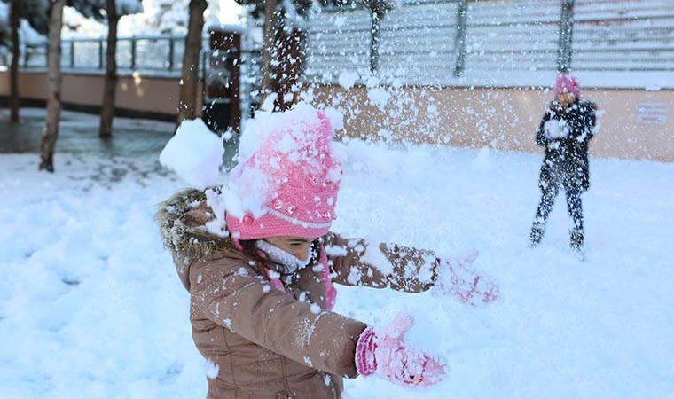 Birçok ilde eğitime kar engeli: 24 Şubat Pazartesi okullar tatil mi? 1 bircok ilde egitime kar engeli 24 subat pazartesi okullar tatil mi QrhQ7muT