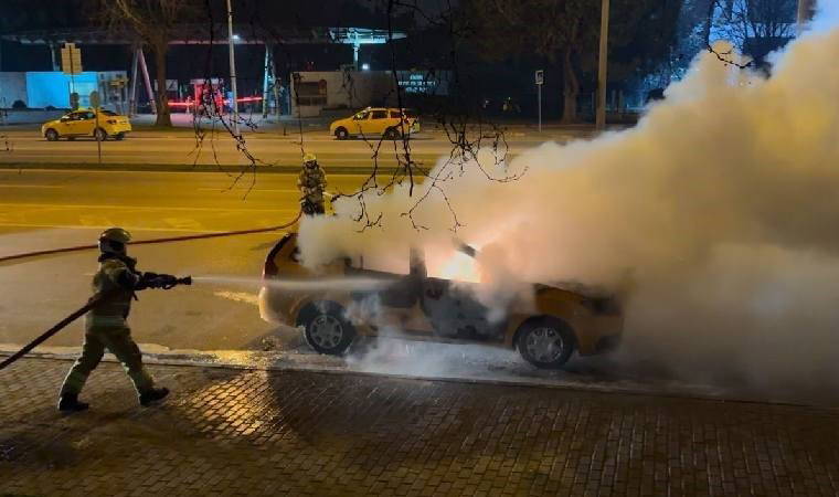 Bursa'da panik anları... Seyir halindeyken bir anda alev aldı! 2 bursada panik anlari seyir halindeyken bir anda alev aldi 9qWkcpjc