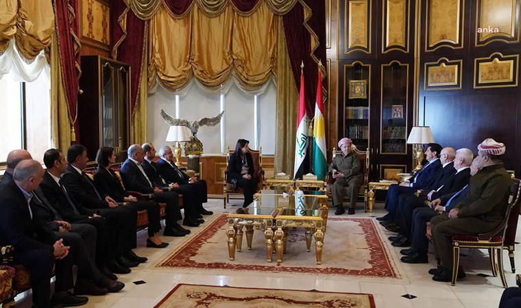 DEM Parti İmralı Heyeti'nden 'Barzani' açıklaması: 'Görüşmeler çok iyi geçti' 1 dem parti imrali heyetinden barzani aciklamasi gorusmeler cok iyi gecti 29FE12KJ