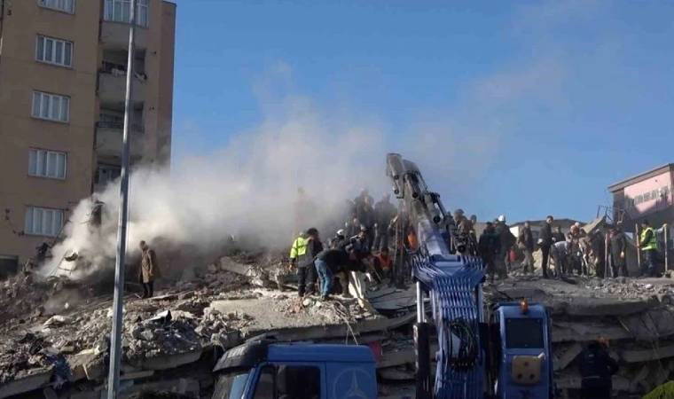 Deprem davalarında 'çifte standart': CHP'li vekil sordu, Adalet Bakanı yanıtsız bıraktı 1 deprem davalarinda cifte standart chpli vekil sordu adalet bakani yanitsiz birakti Uul7EbED