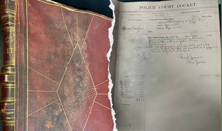 Geçmişin sırları açığa çıktı: 120 yıllık suç kayıtları tesadüfen keşfedildi! 1 gecmisin sirlari aciga cikti 120 yillik suc kayitlari tesadufen kesfedildi 8KEKQmEI