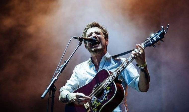 ingiliz punk ve folk sarkicisi frank turner istanbulda konser verecek 5KmM4DM5