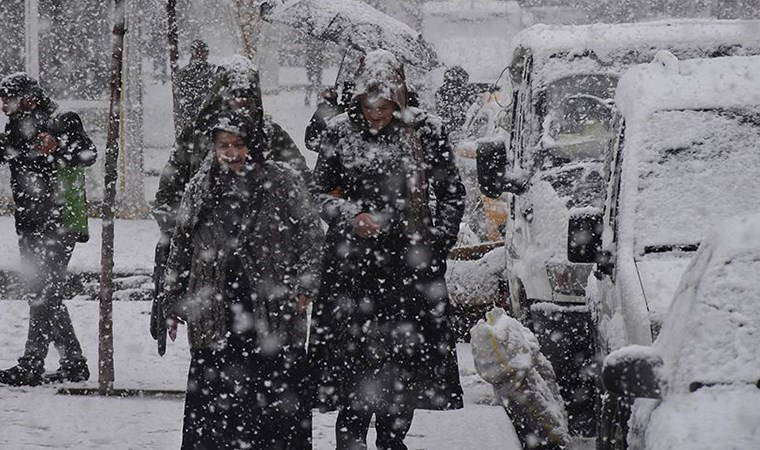İstanbul Valiliği'nden flaş 'kar yağışı' uyarısı: Gün ve saat verdiler! 3 istanbul valiliginden flas kar yagisi uyarisi gun ve saat verdiler 7VZOdbSa