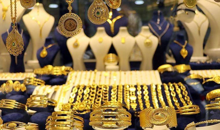 Kuyumculukta kimlik zorunluluğu sektörü zora sokuyor: Kayıtdışı alışveriş artıyor 4 kuyumculukta kimlik zorunlulugu sektoru zora sokuyor kayitdisi alisveris artiyor zBQV2AV7