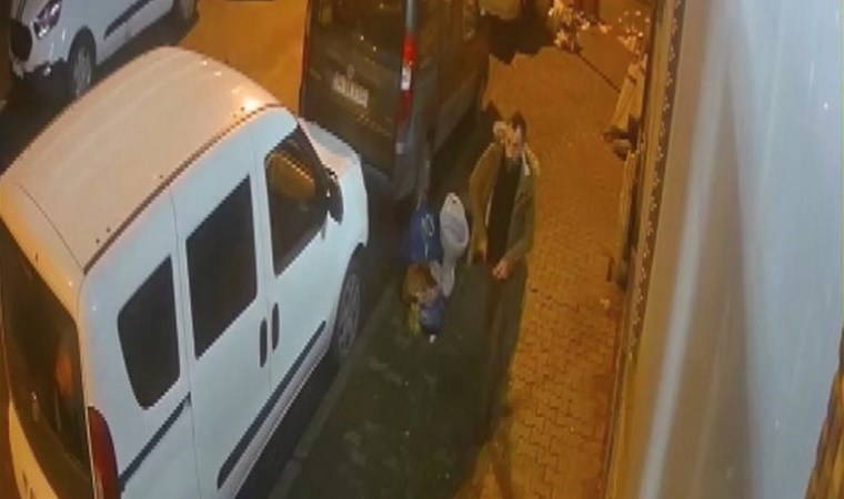 Sultangazi'de iş insanının evi kurşunlandı! 2 sultangazide is insaninin evi kursunlandi