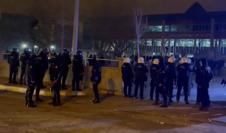 Van Büyükşehir Belediyesi'ne kayyum atandı: Abdullah Zeydan görevden uzaklaştırıldı! 5 van buyuksehir belediyesine kayyum atandi abdullah zeydan gorevden uzaklastirildi