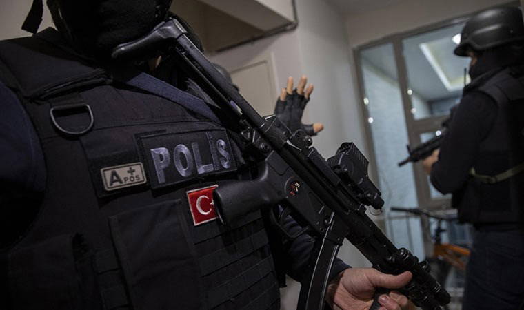 Yakayı ele verdiler! Kars’ta uyuşturucu imal ve ticareti: 2 tutuklama