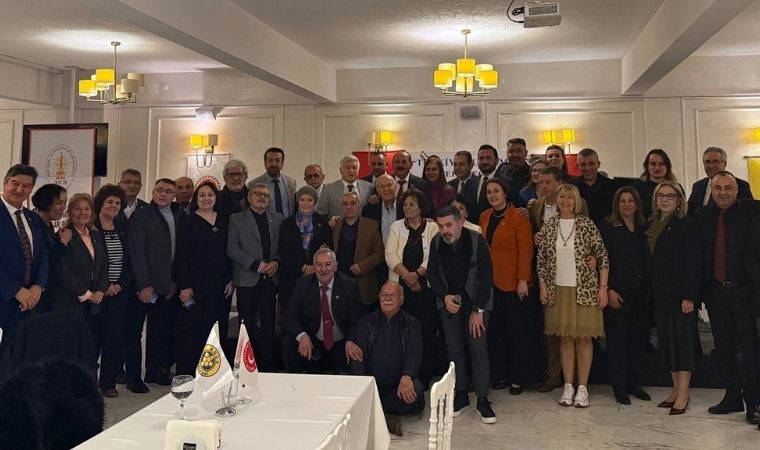 yerel yonetim temsilcileri izmirde bulustu lI4b28BX