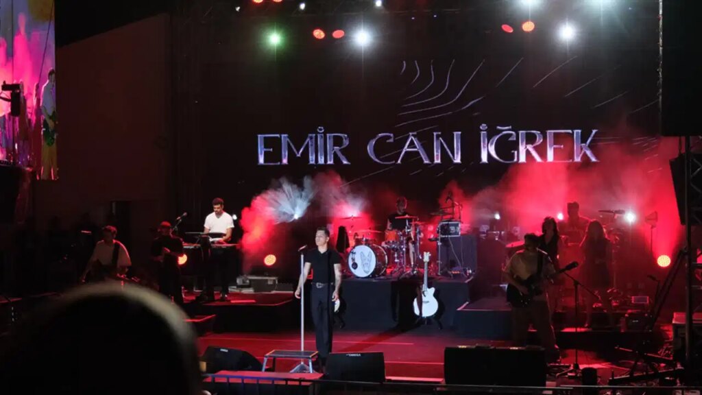 emir can igrekden unutulmaz konser NJvsBBJQ